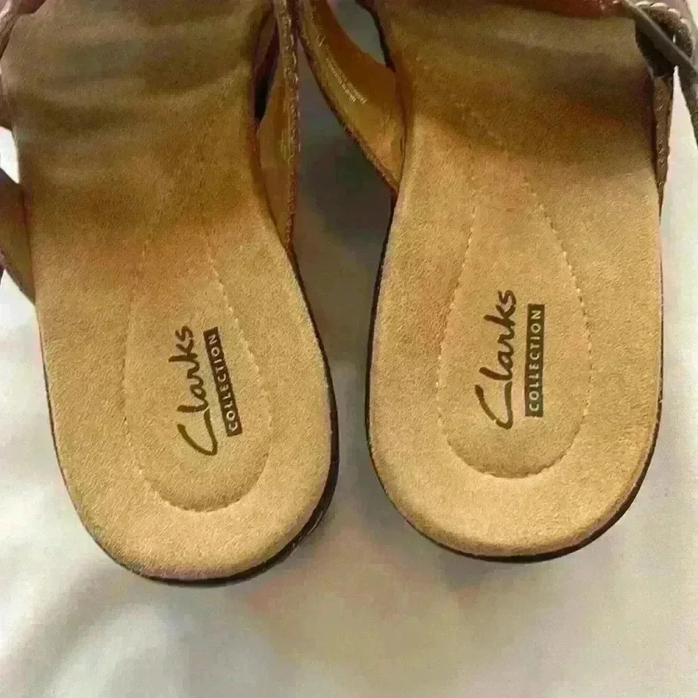 Clarks Women's Brown Strappy Leather Comfort Sandals Adjustable Buckle Size 7 - Picture 4 of 7